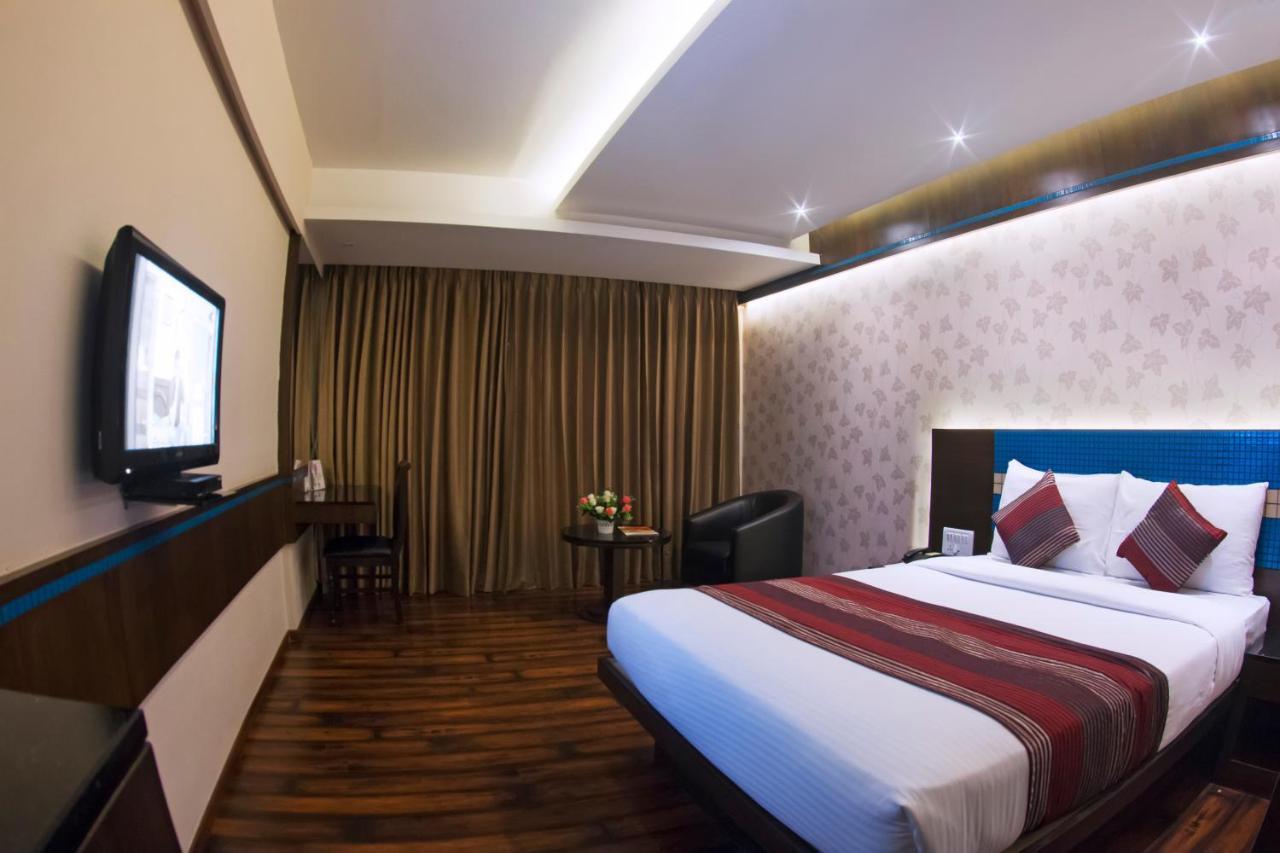 President Hotel Mysore Luaran gambar