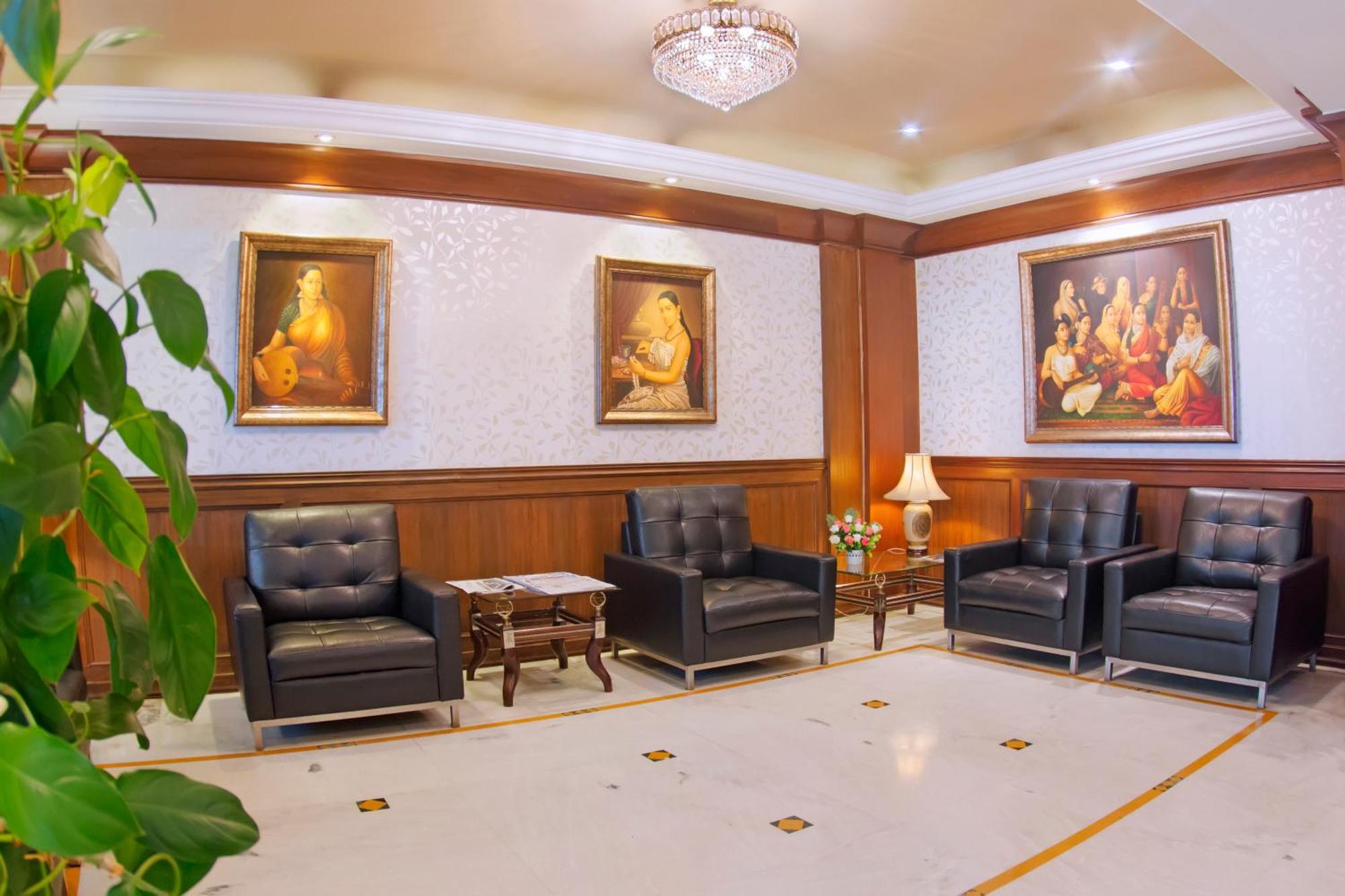 President Hotel Mysore Luaran gambar
