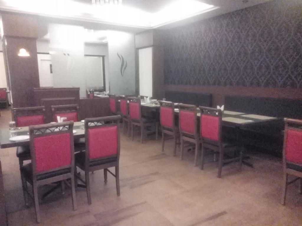 President Hotel Mysore Luaran gambar