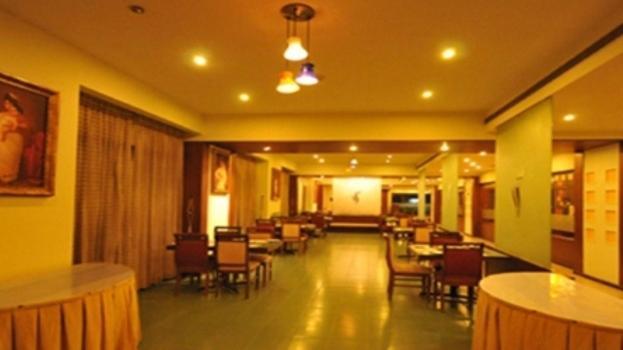 President Hotel Mysore Luaran gambar